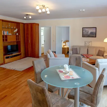 Duenenresidenz Koenigin Augusta - Apt. 19 * Binz